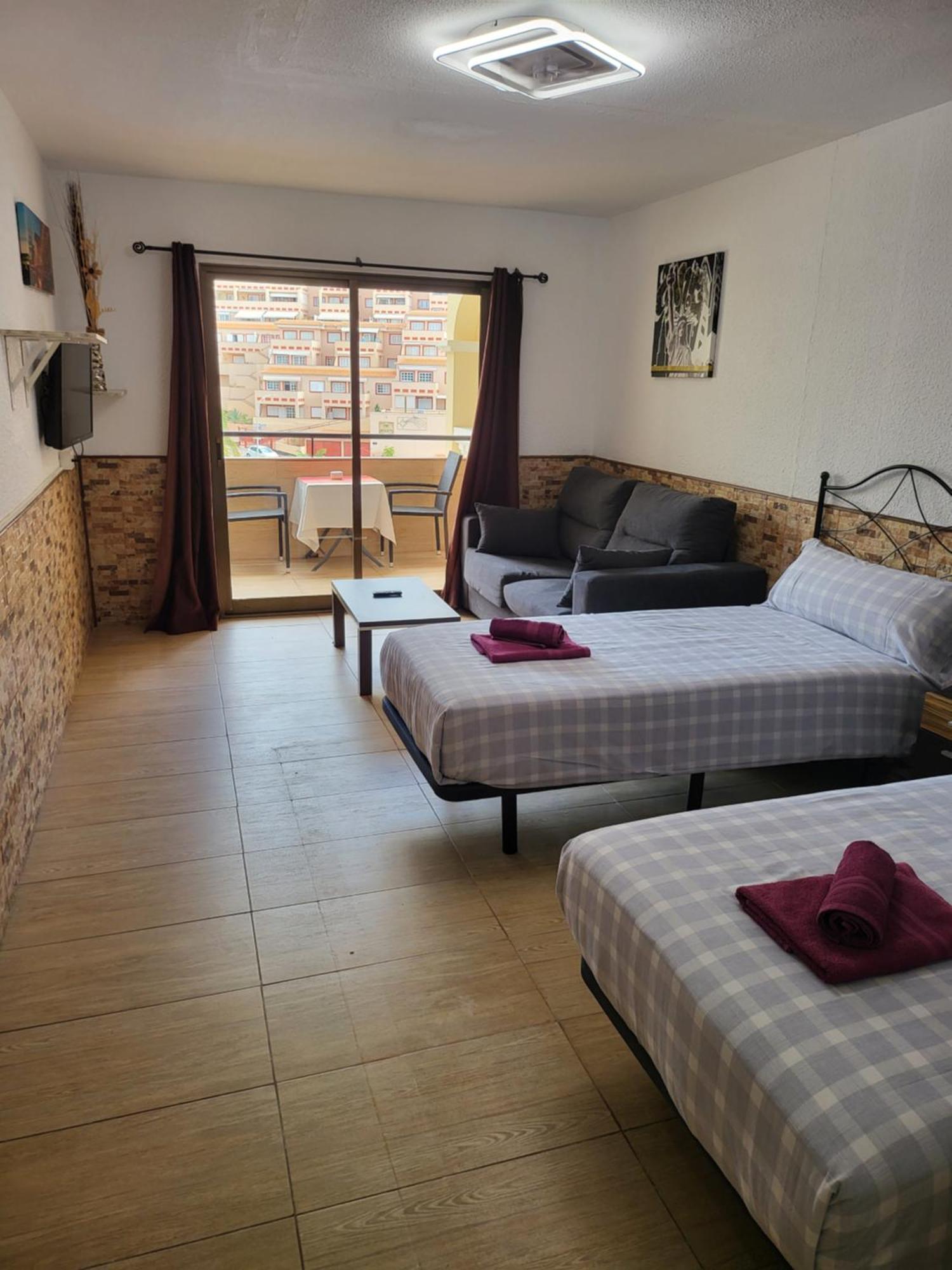 Tropic Apartments En Castle Harbour Los Cristianos  Exterior photo